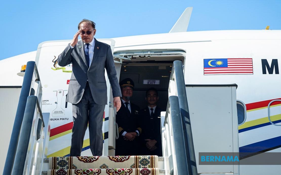 Anwar Returns from Turkmenistan Trip to Champion Malaysia's Media at Penang Celebrations