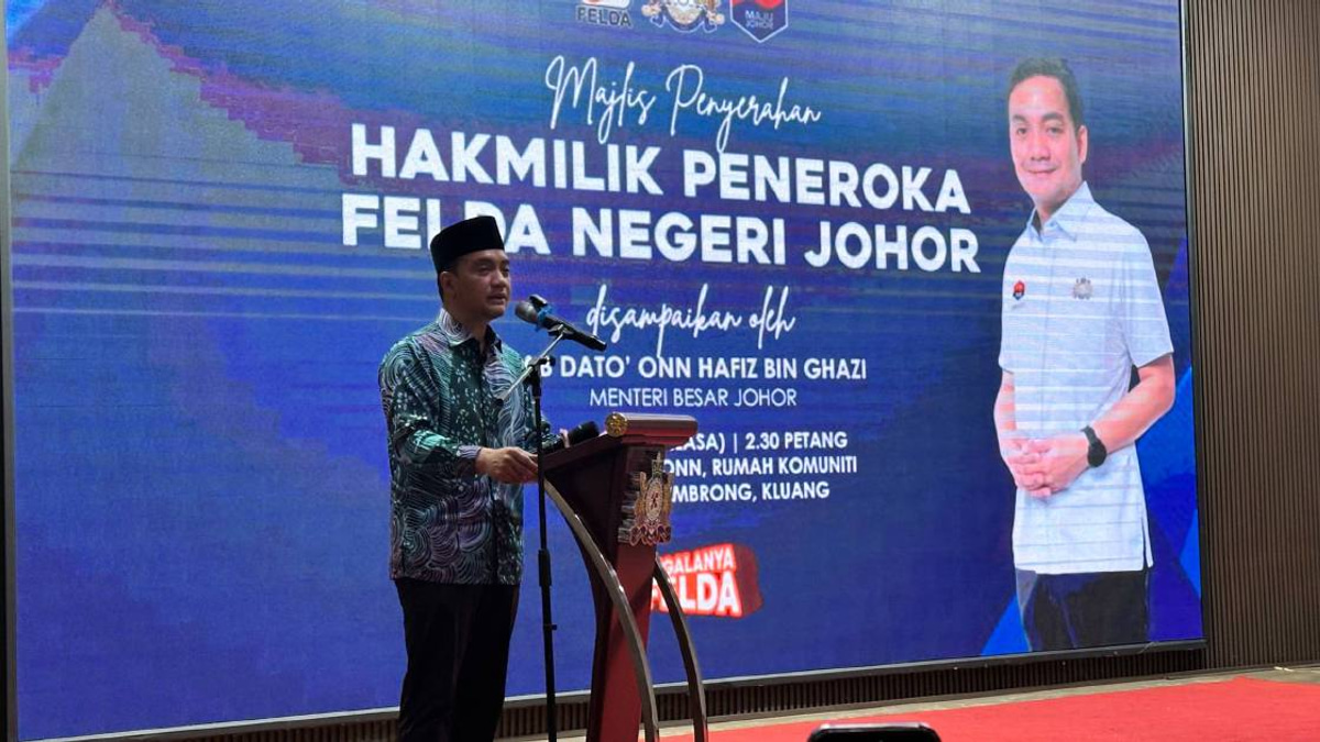 Onn Hafiz Says He Was Prevented From Entering Felda Settlement to Hand Over Land Titles
