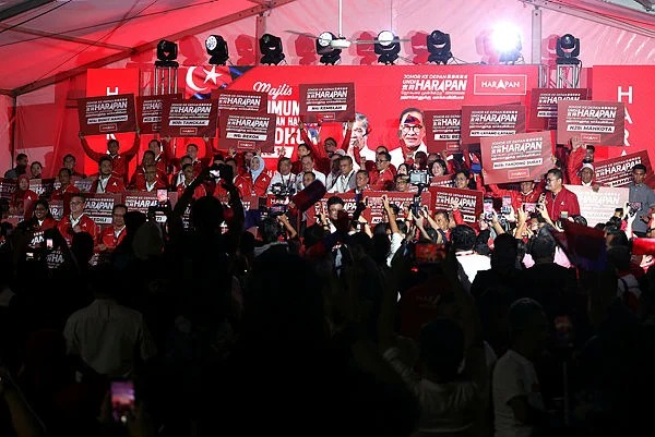 Observer: How Malaysia Reacted to Anwar's Johor Candidate Announcement